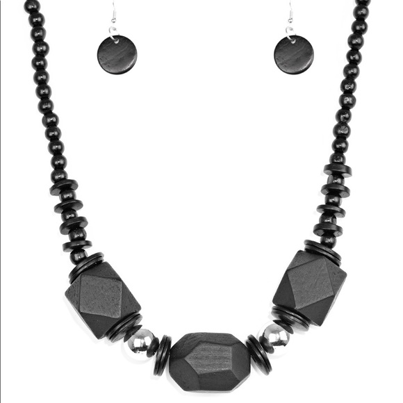 Necklace - Picture 1 of 3